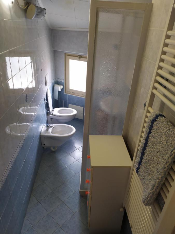 Appartamento Gianna Porto Valtravaglia Bagian luar foto